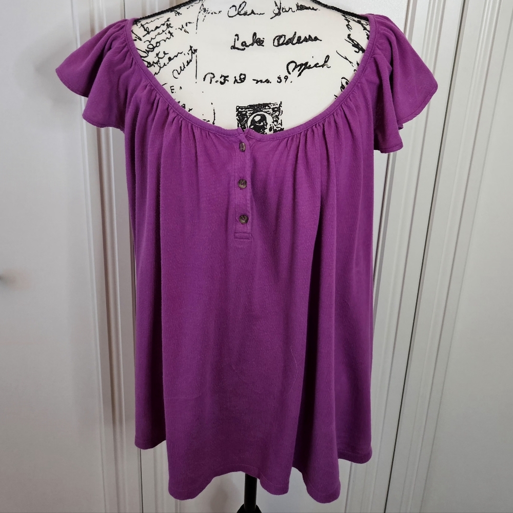Old Navy Magenta Button-Front Blouse
